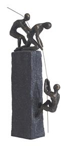 פסל עזרה הדדית . גובה 43 ס